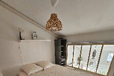 Apartment in Hyères - Soleil - Terrasse -Plage 50m - Hyères Vieux Salins