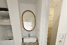 Apartment in Hyères - Soleil - Terrasse -Plage 50m - Hyères Vieux Salins