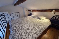 Studio in Hyères - Petit studio chez Luc Costebelle