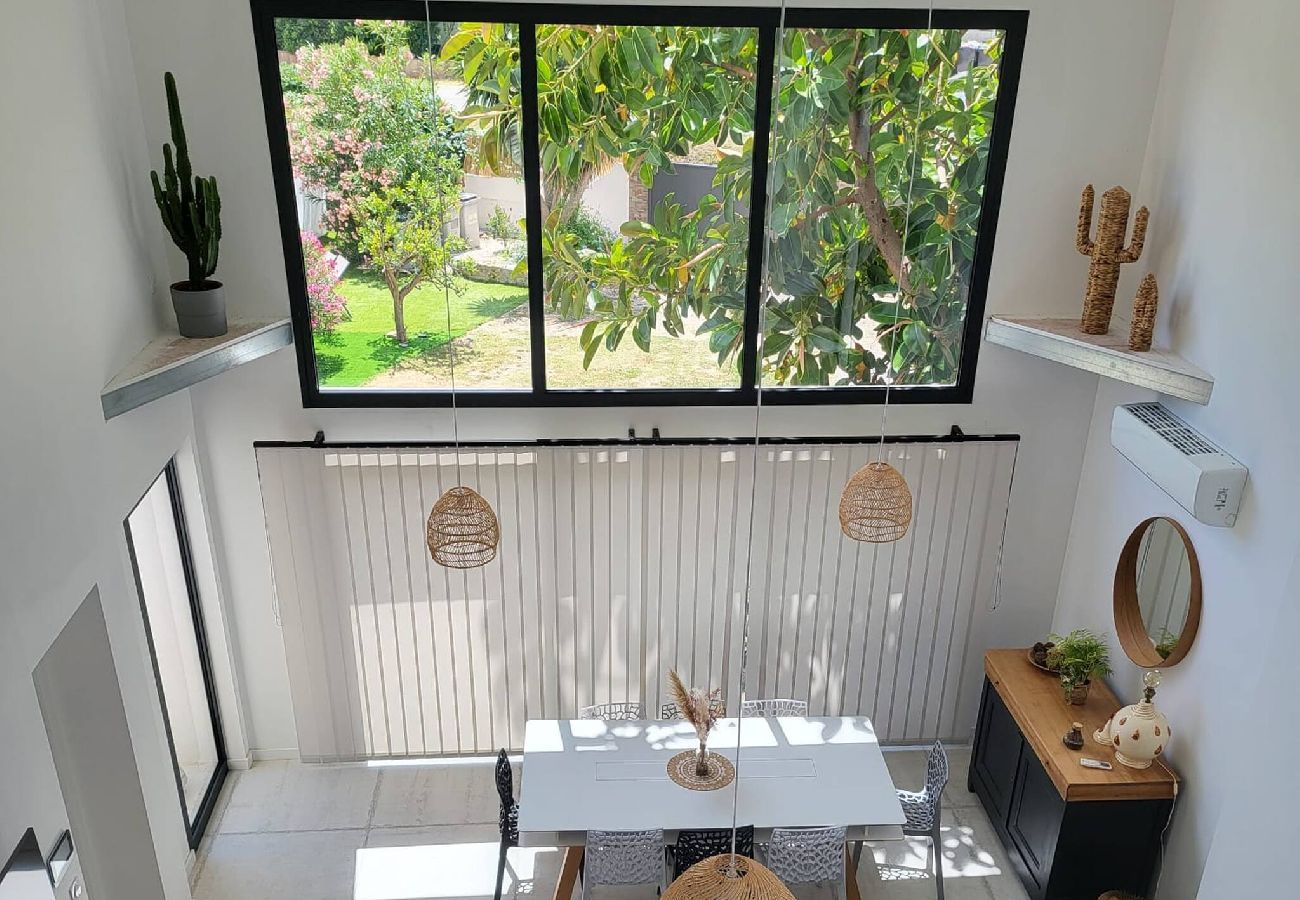 Villa in Hyères - White diamond of the peninsula pool