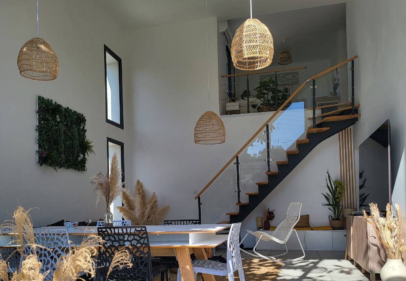 Villa in Hyères - White diamond of the peninsula pool