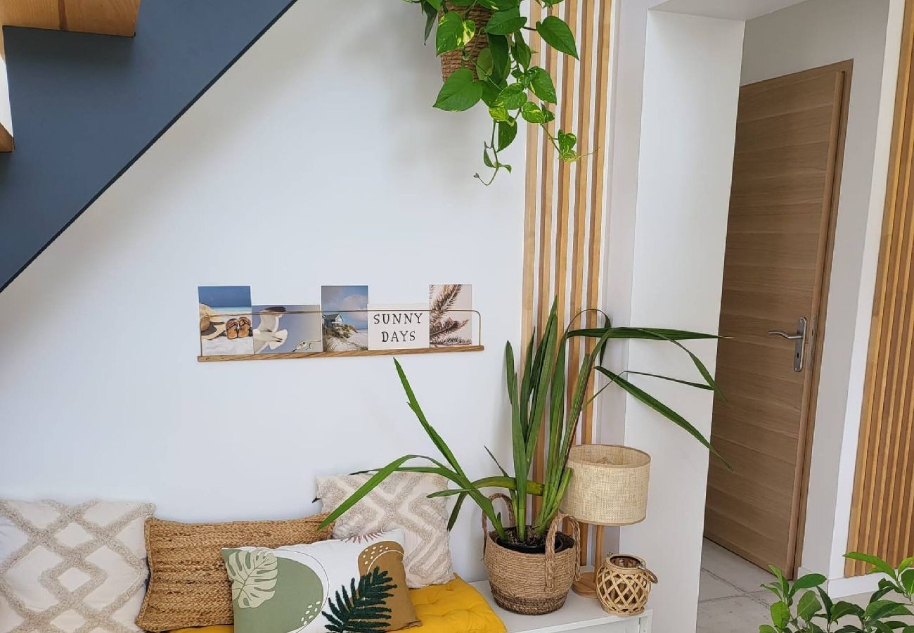 Villa in Hyères - White diamond of the peninsula pool