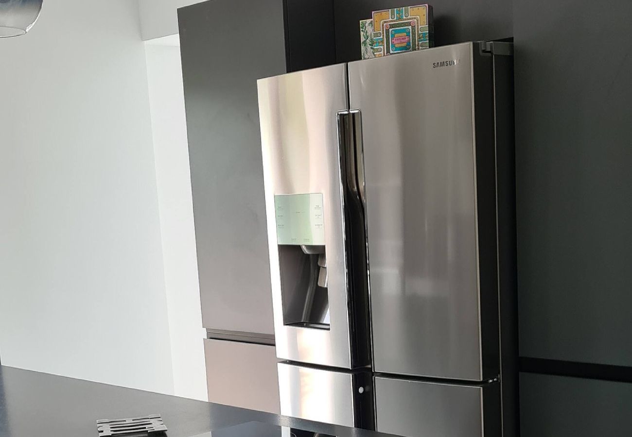 Villa in Hyères - White diamond of the peninsula pool