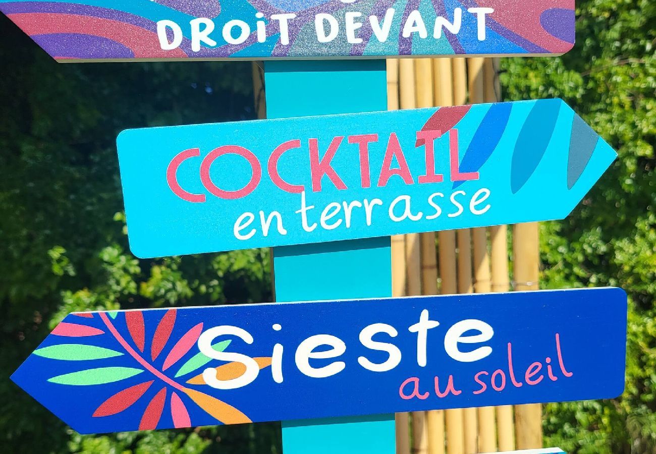 Villa in Hyères - White diamond of the peninsula pool