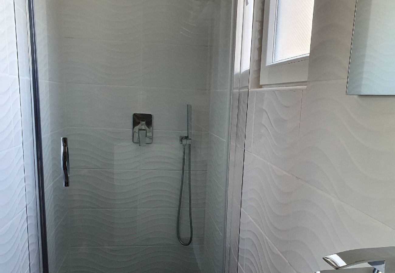 Apartment in Hyères - -