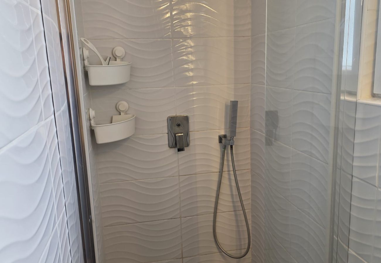 Apartment in Hyères - -