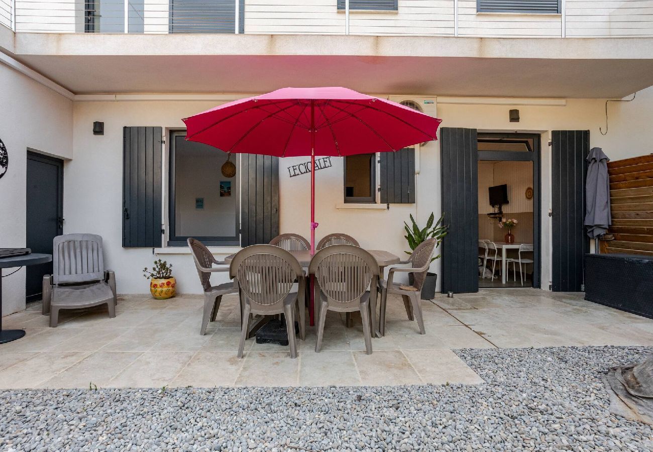 Apartment in Hyères - Le Cigalet Plage La Capte Jardin Presqu'île Giens 