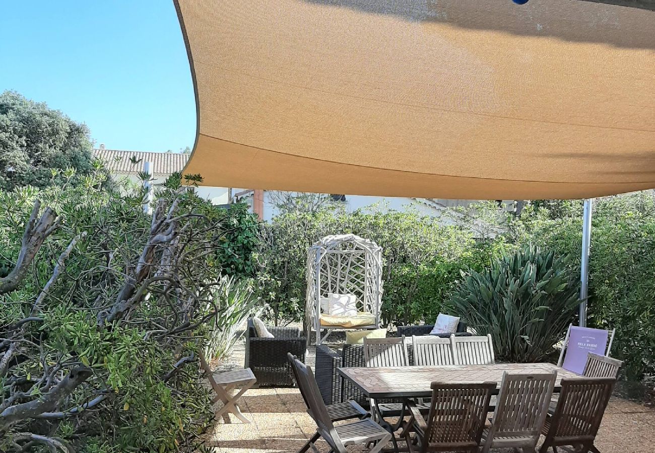 House in Hyères - Villa Hamac climatisée à 80m de la mer Beach House 