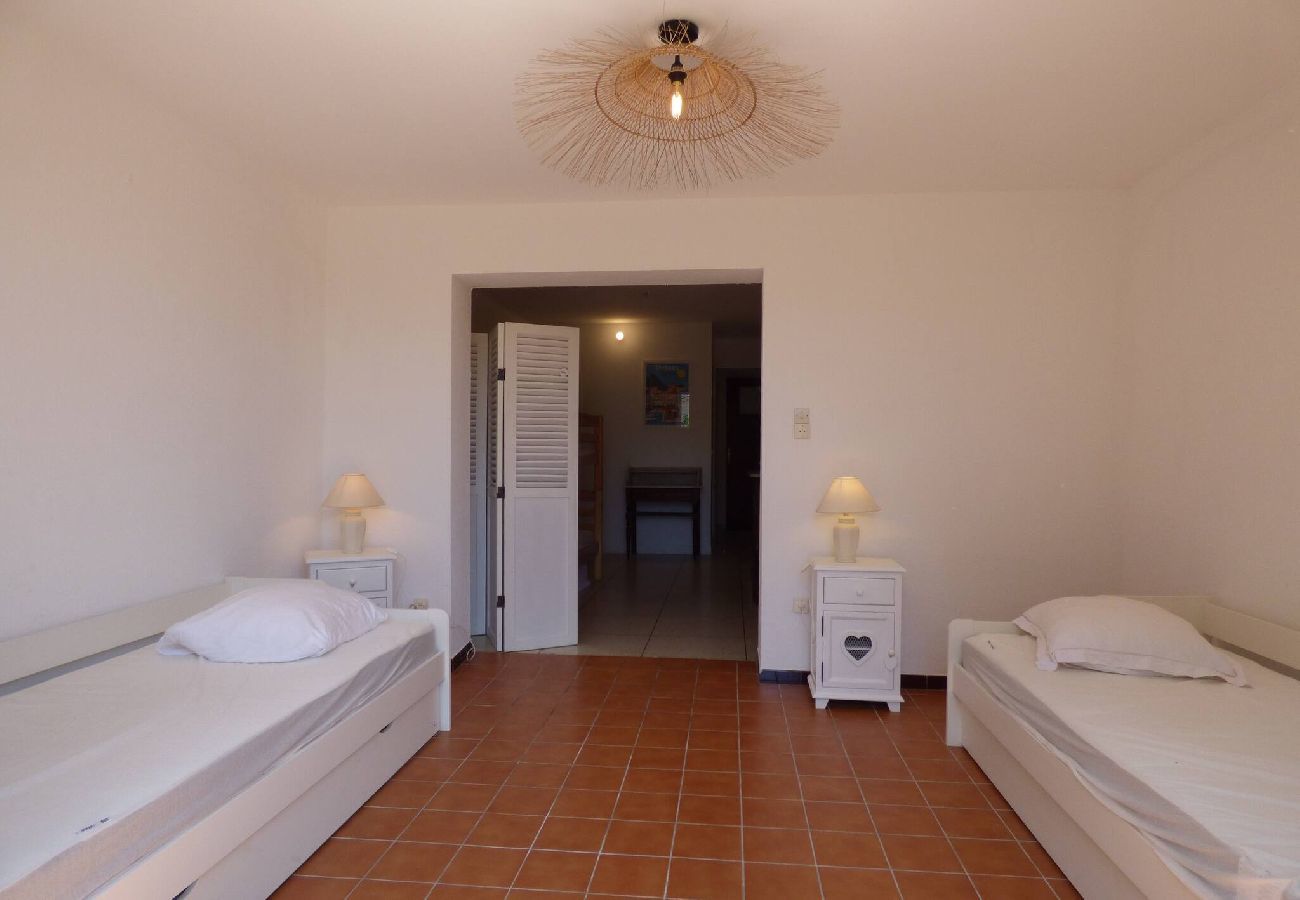 House in Hyères - Villa Hamac climatisée à 80m de la mer Beach House 