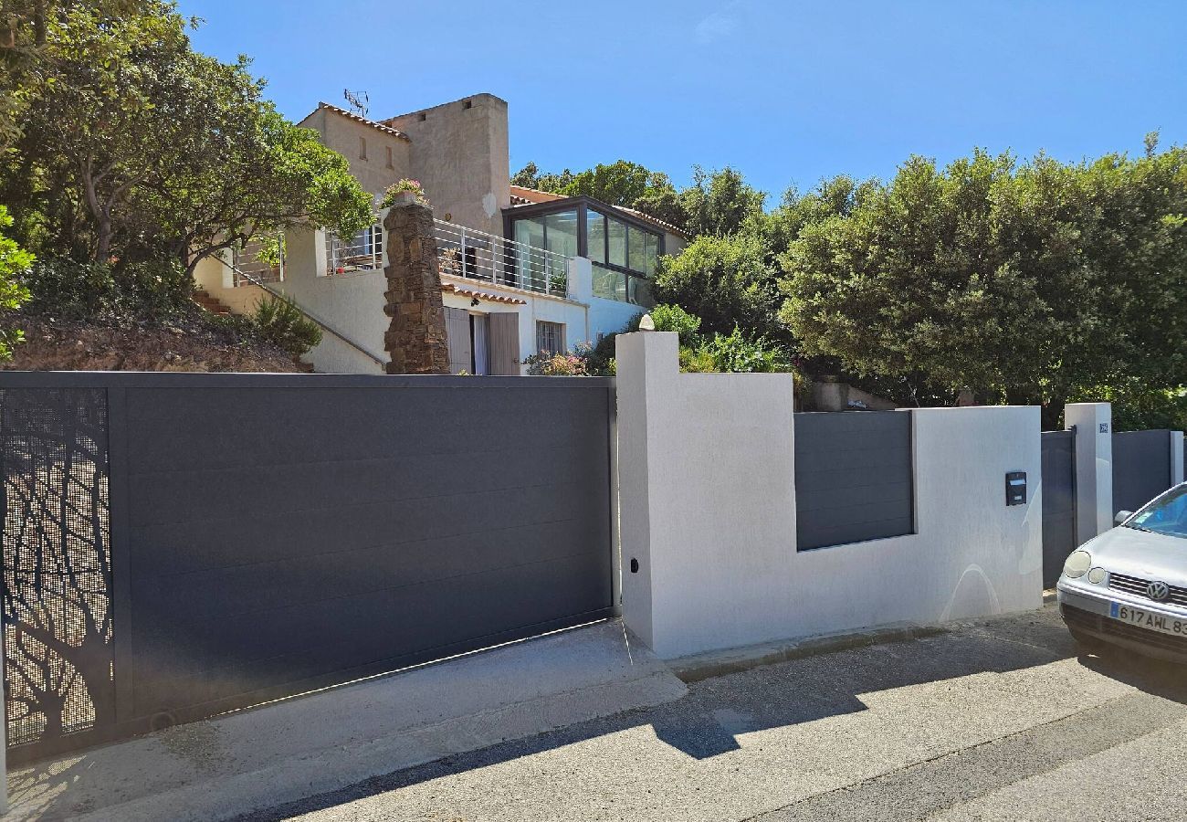 House in Hyères - Villa climatisée Presqu'île de Giens 300m mer 