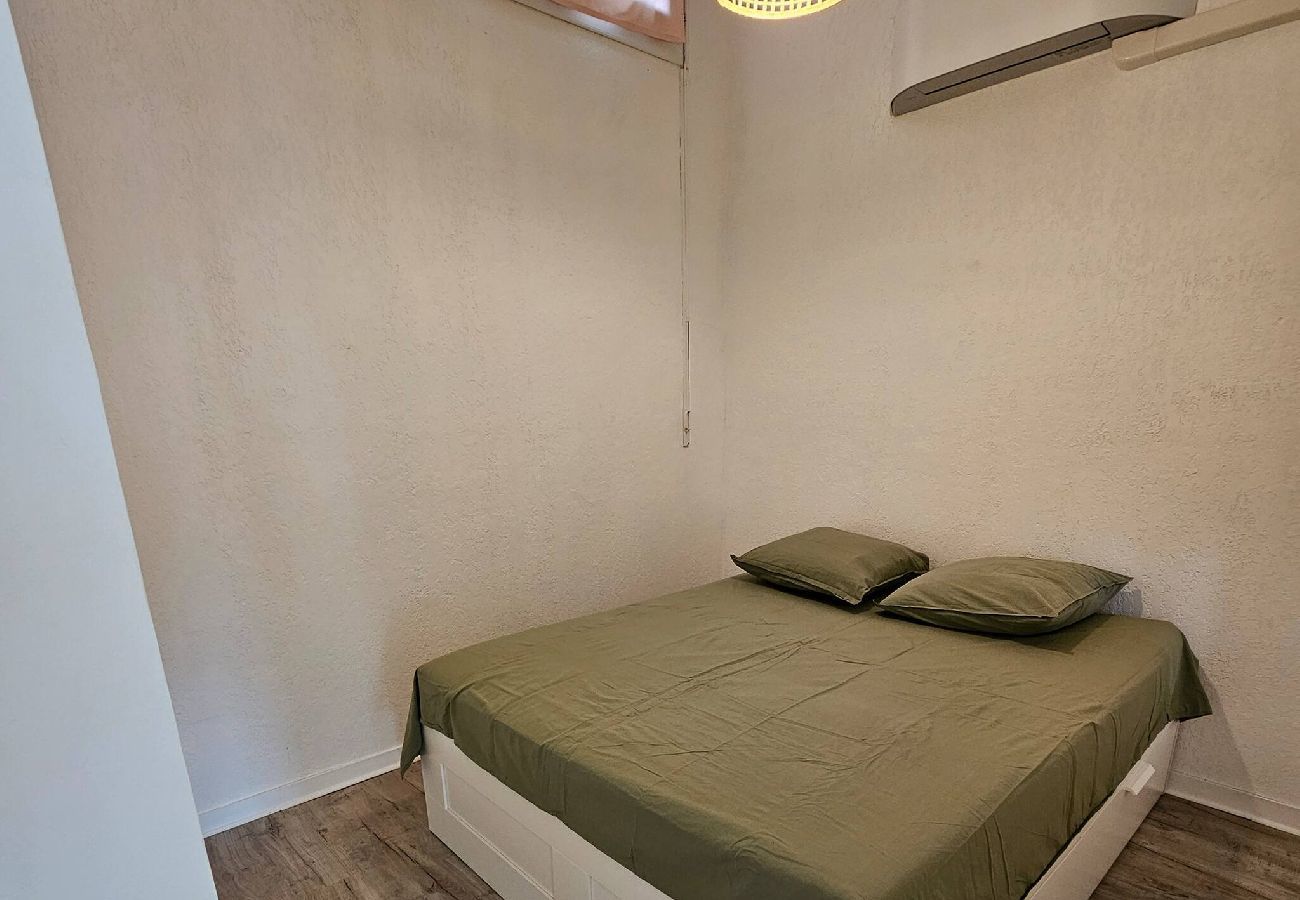 Apartment in Hyères - Sun – Terrace – 50m from the Beach – Hyères Vieux Salins