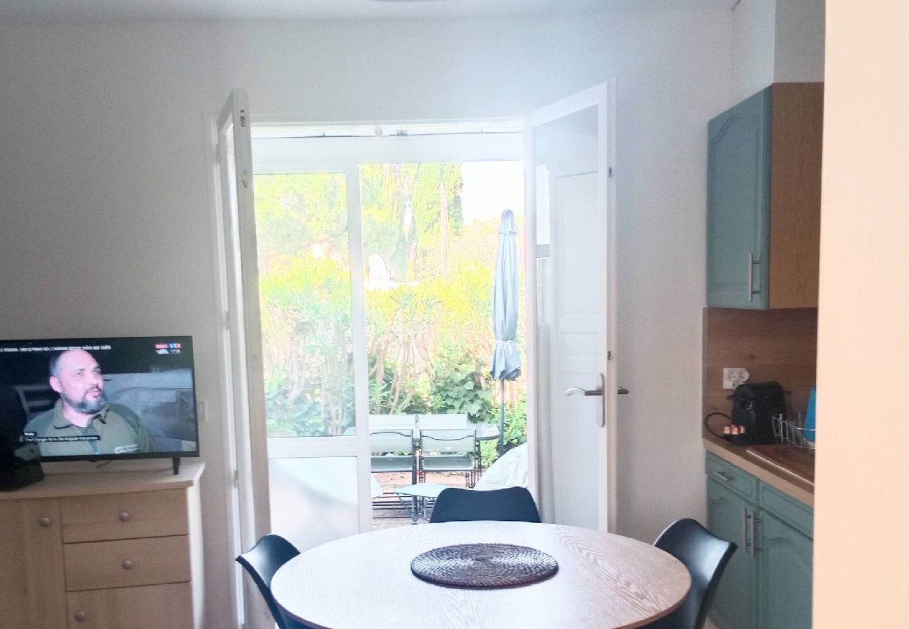 Apartment in Hyères - Blue Horizon – Terrace & Parking 