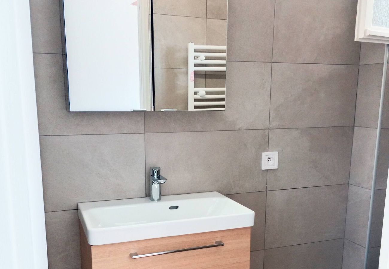 Apartment in Hyères - Blue Horizon – Terrace & Parking 