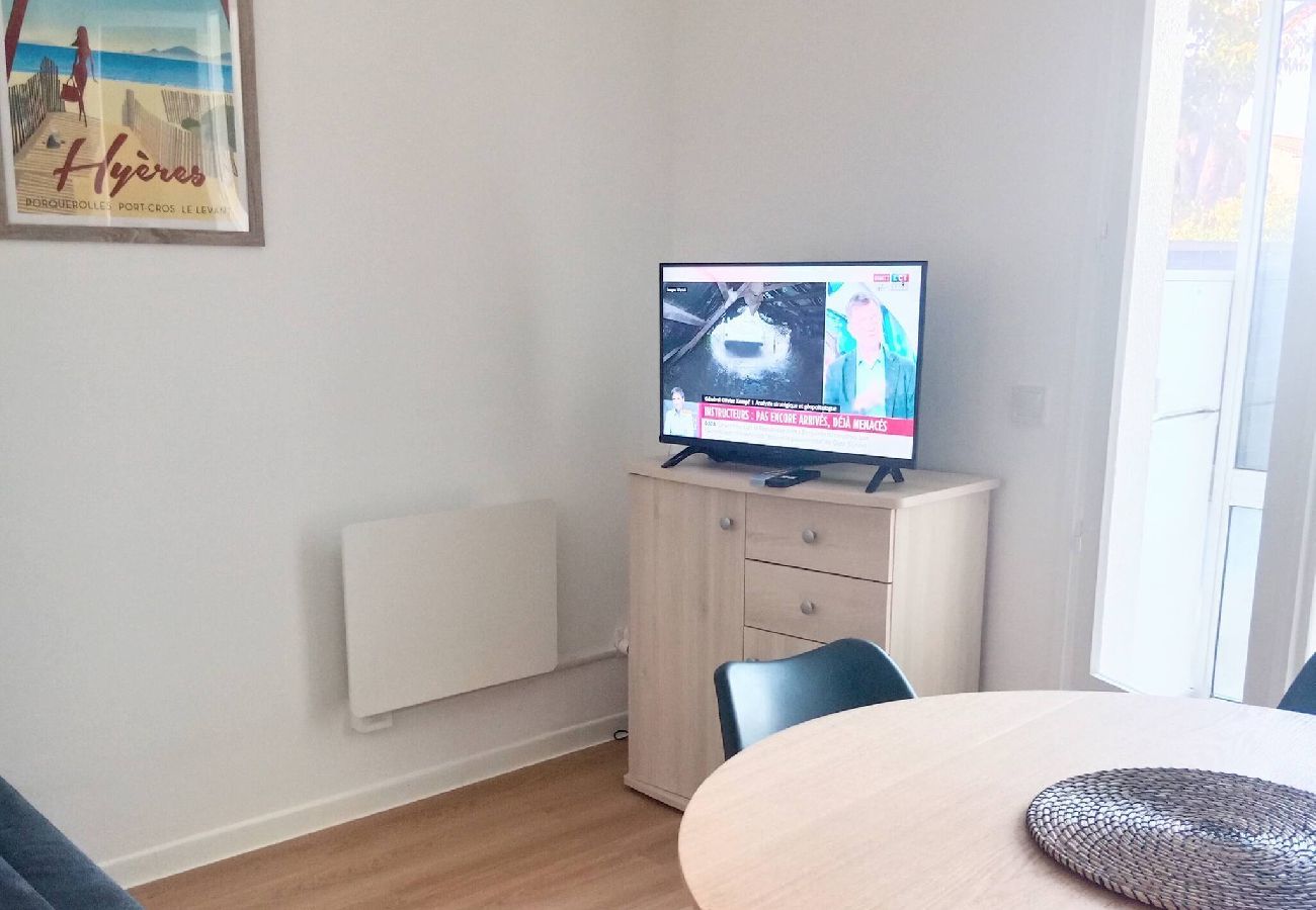 Apartment in Hyères - Blue Horizon – Terrace & Parking 