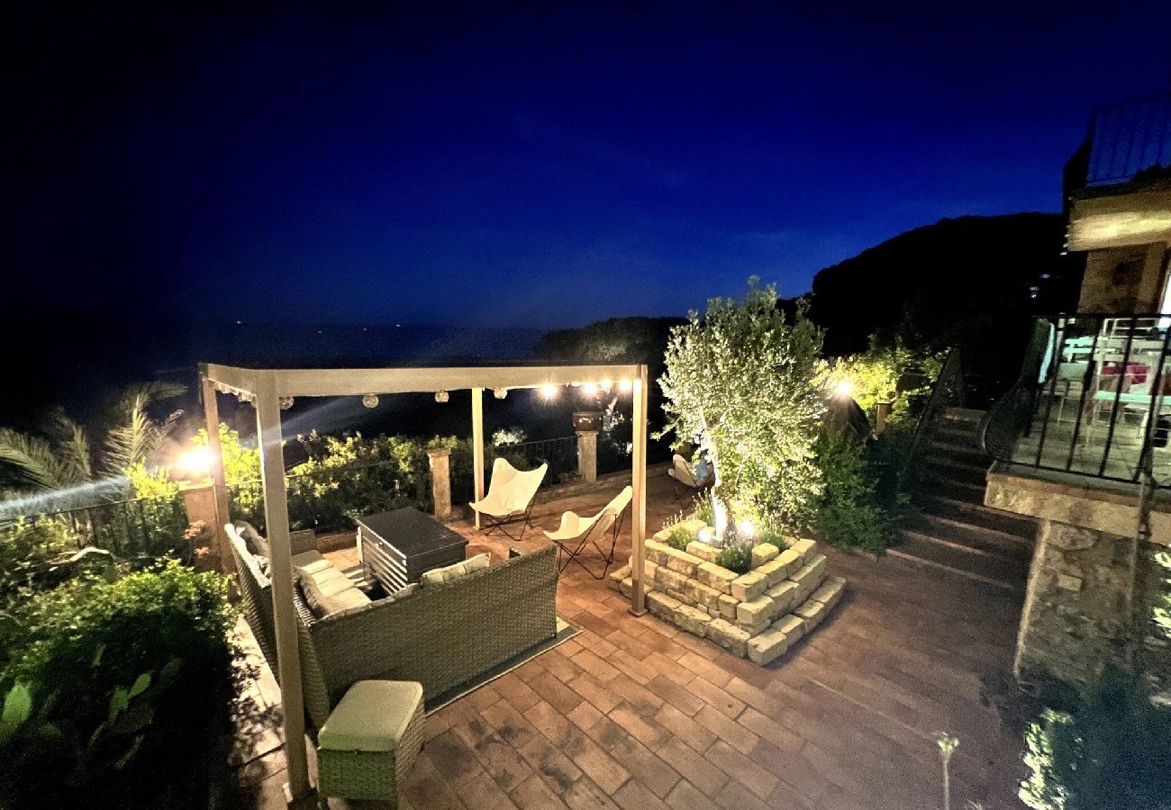 House in Hyères - Renovated Waterfront Paradise, Giens Peninsula A/C