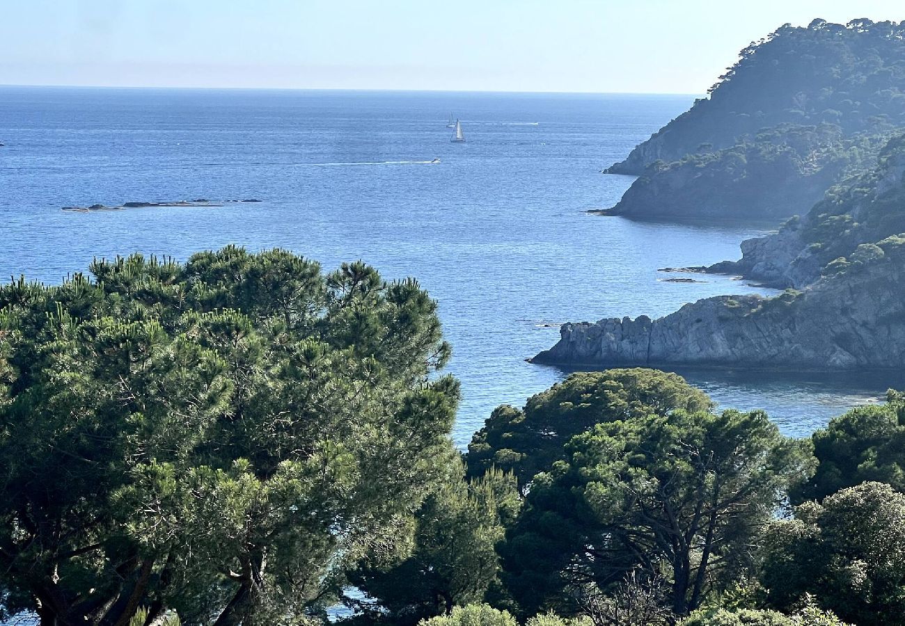 House in Hyères - Renovated Waterfront Paradise, Giens Peninsula A/C