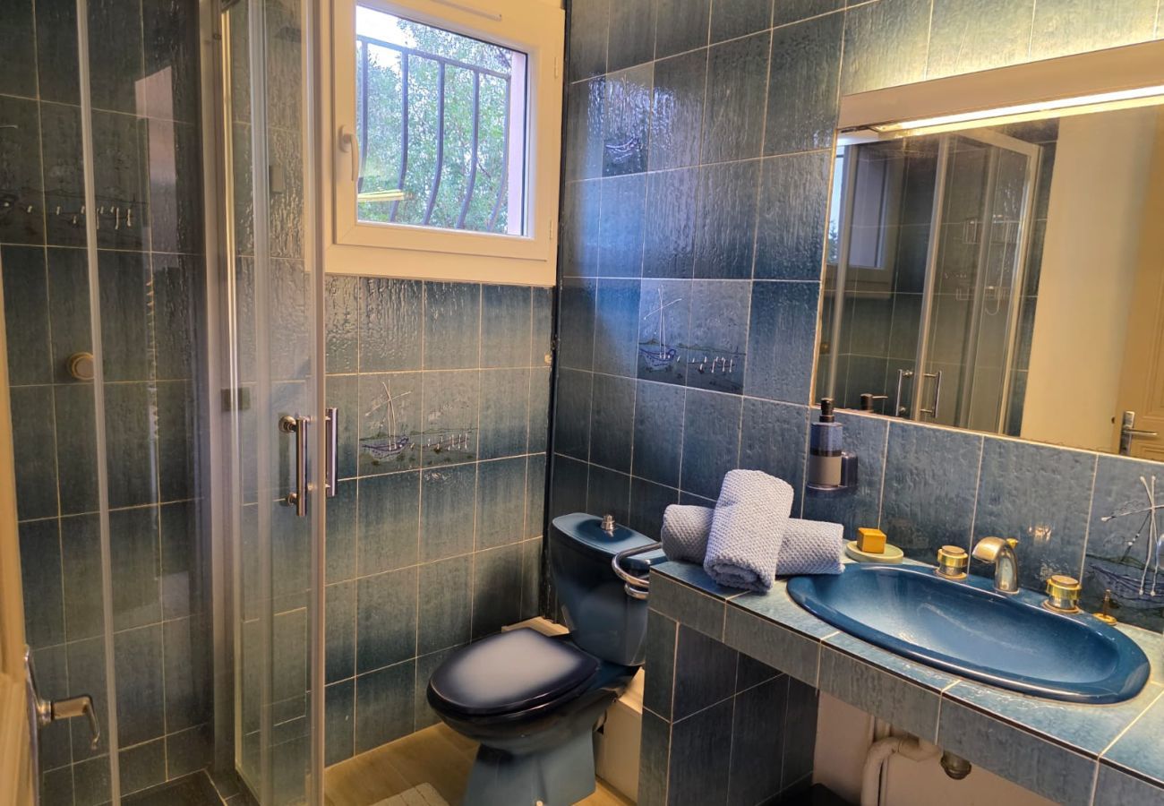 House in Hyères - Renovated Waterfront Paradise, Giens Peninsula A/C