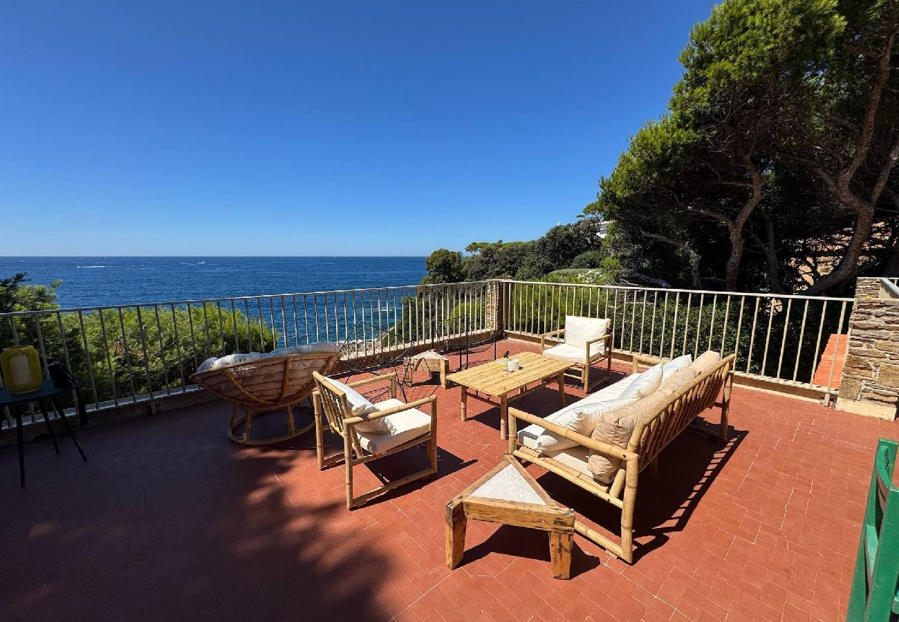 House in Hyères - Villa La Terrasse Bleue – Giens Peninsula, Seafront Access