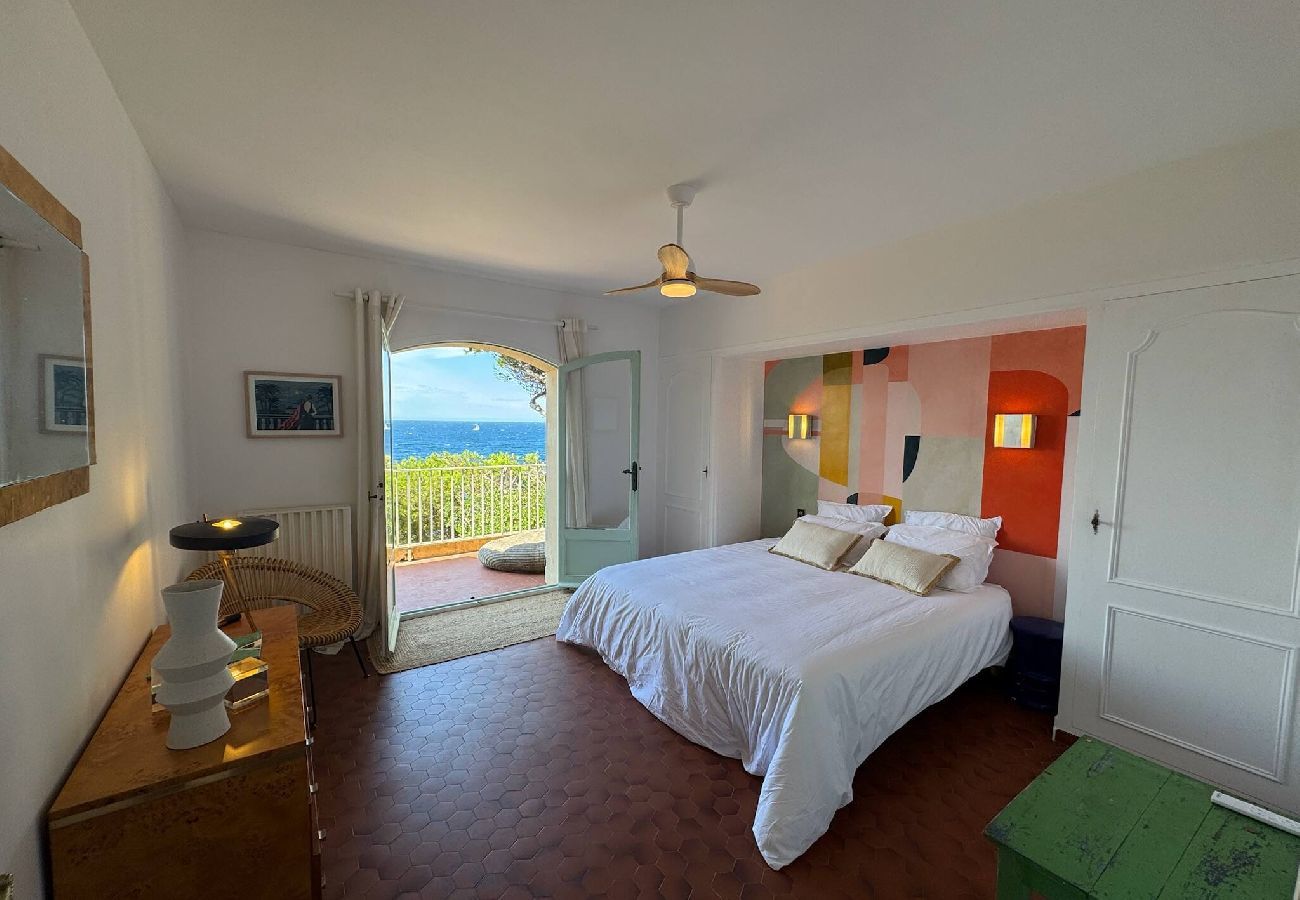 House in Hyères - Villa La Terrasse Bleue – Giens Peninsula, Seafront Access