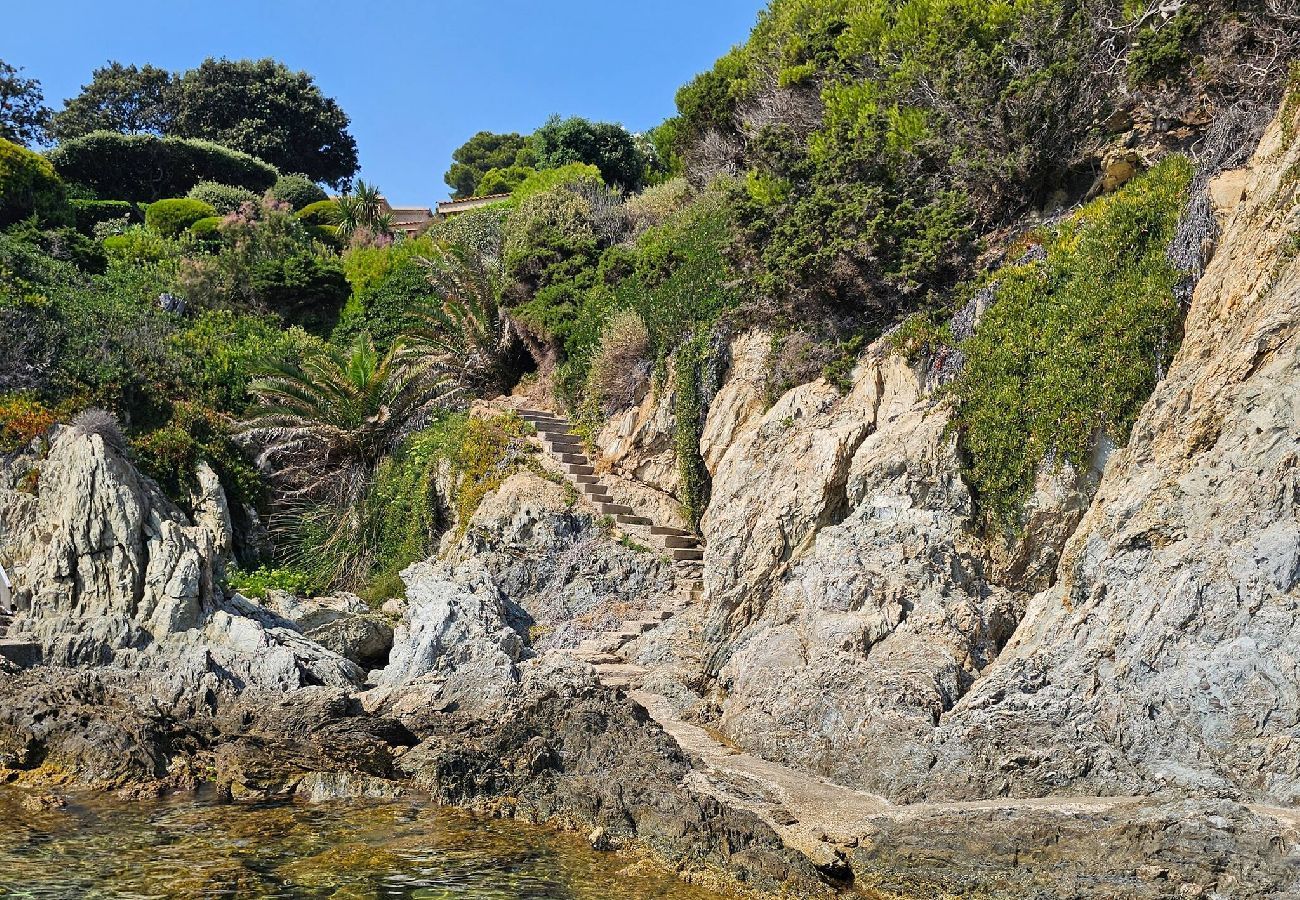 House in Hyères - Villa La Terrasse Bleue – Giens Peninsula, Seafront Access