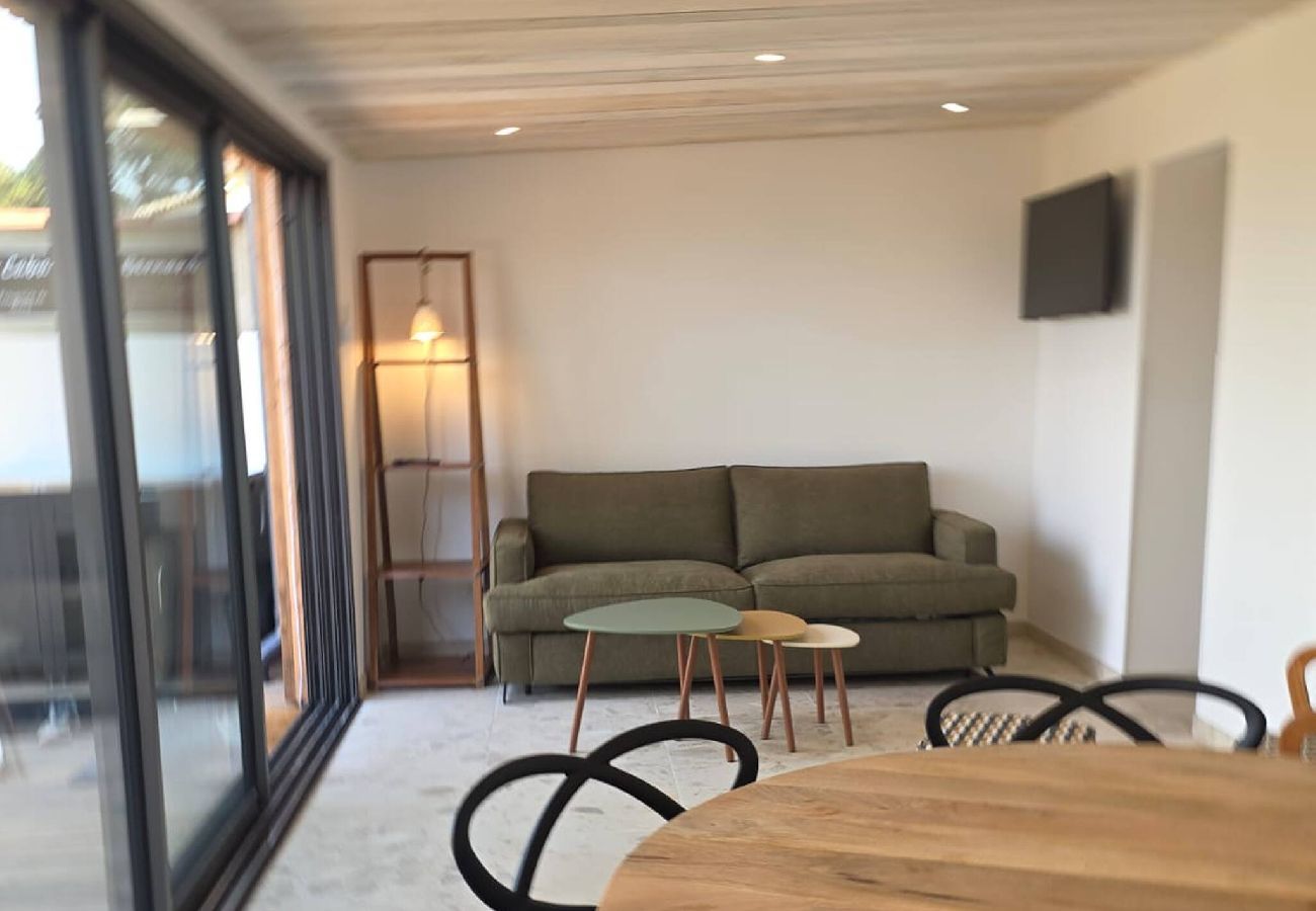 House in Hyères - L'Échappée Bleue – Cabanon vue mer 