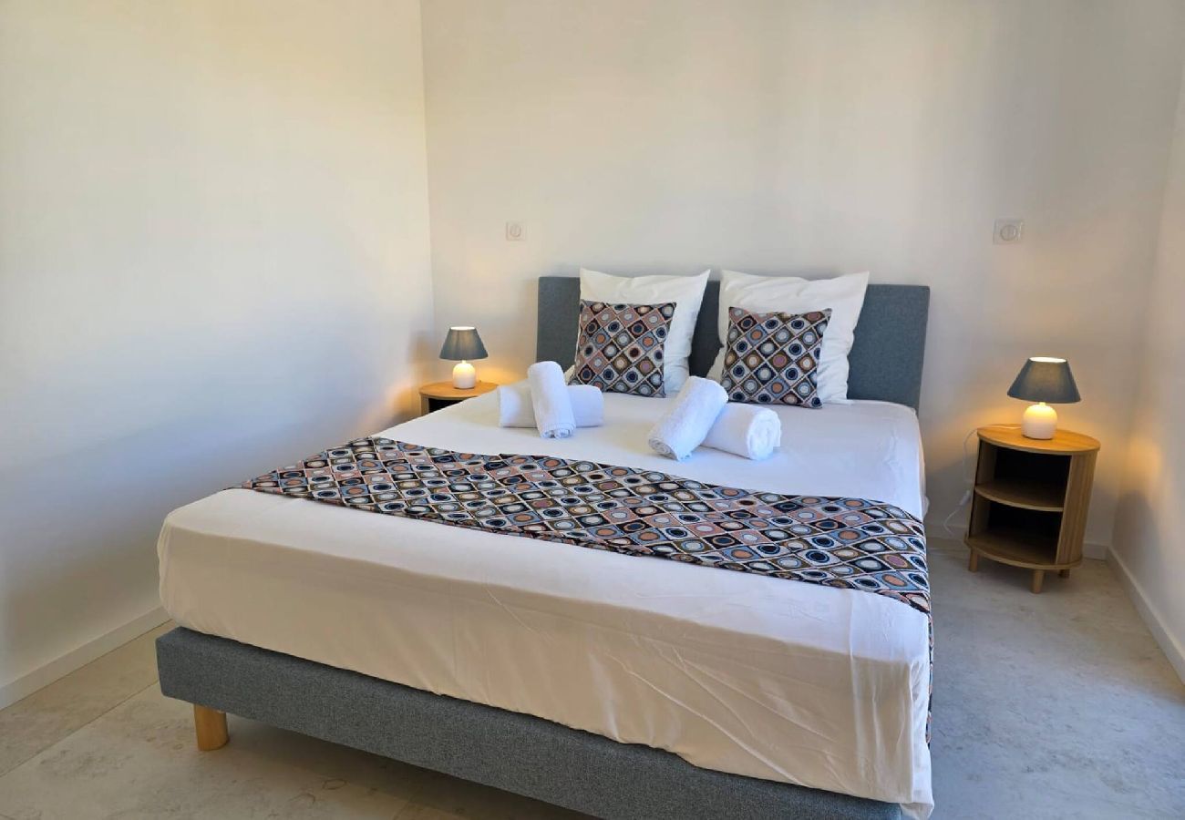 Apartment in Hyères - Under the Palm Tree - Beach - Air Conditioning - Garden