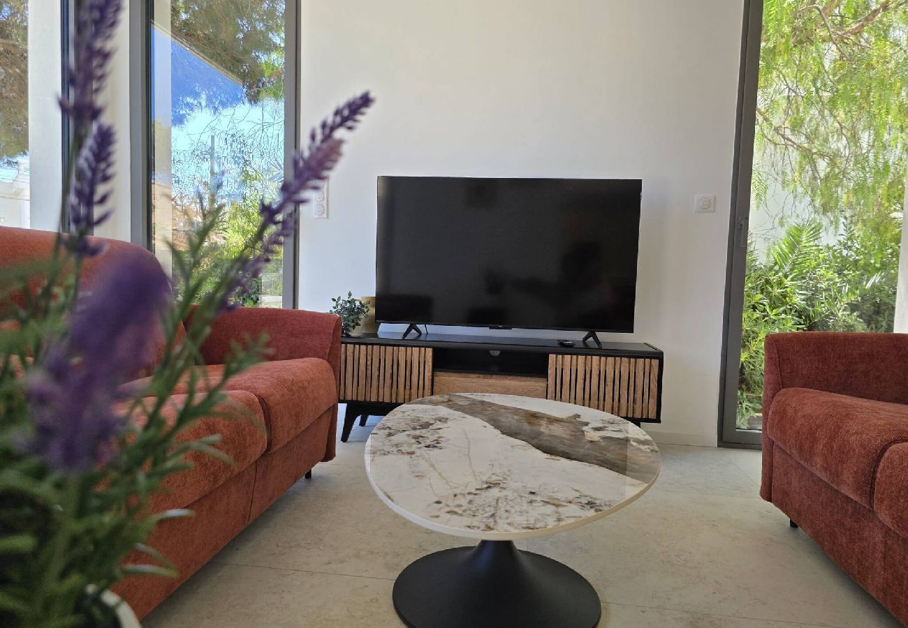 House in Hyères - Élégante villa neuve à deux pas de la plage - Clim 