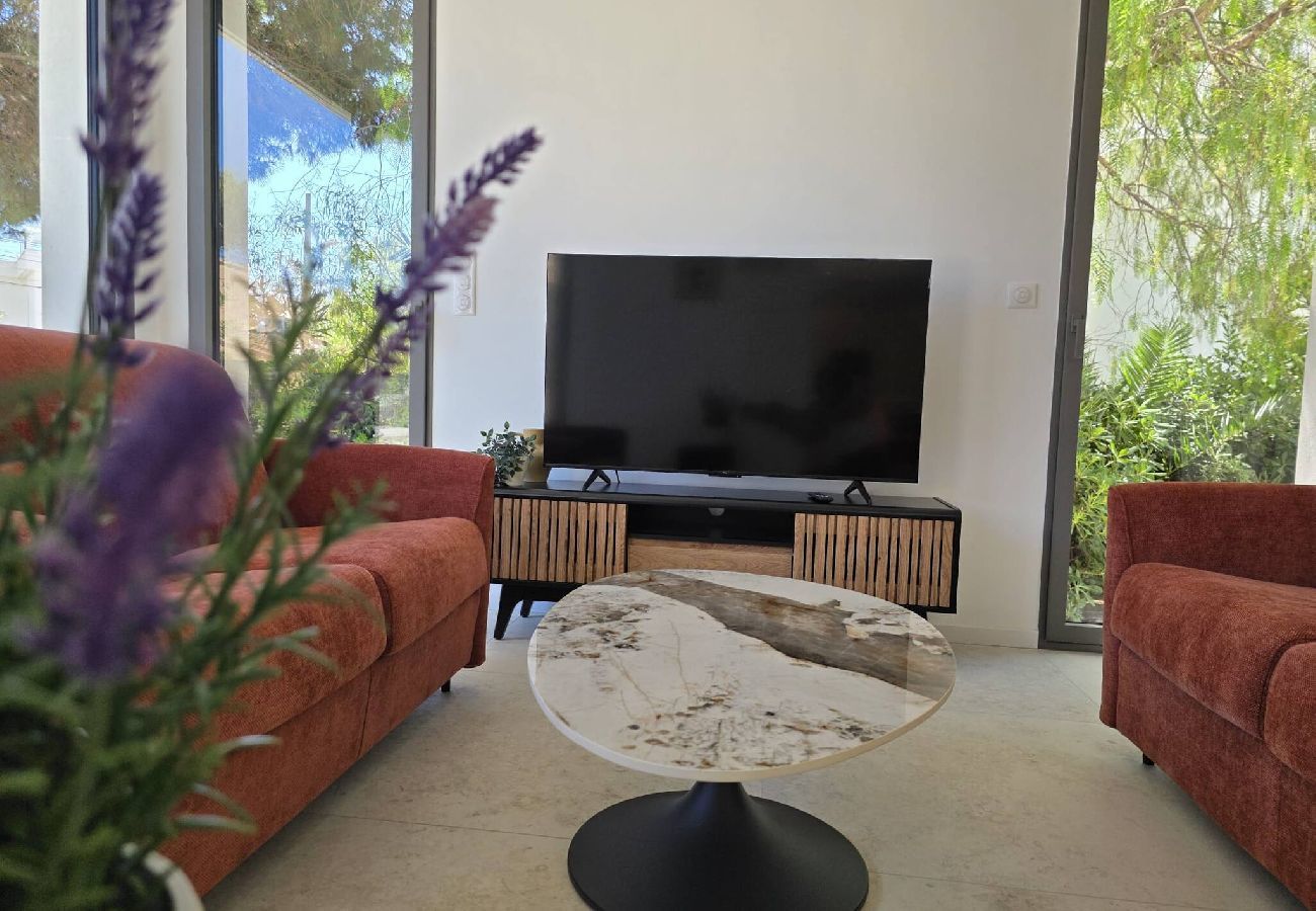 House in Hyères - Élégante villa neuve à deux pas de la plage - Clim 