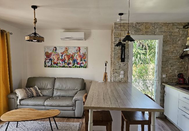 Appartement à Hyères - Les Pampas COM