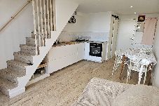 Appartement à Hyères - Soleil - Terrasse -Plage 50m - Hyères Vieux Salins