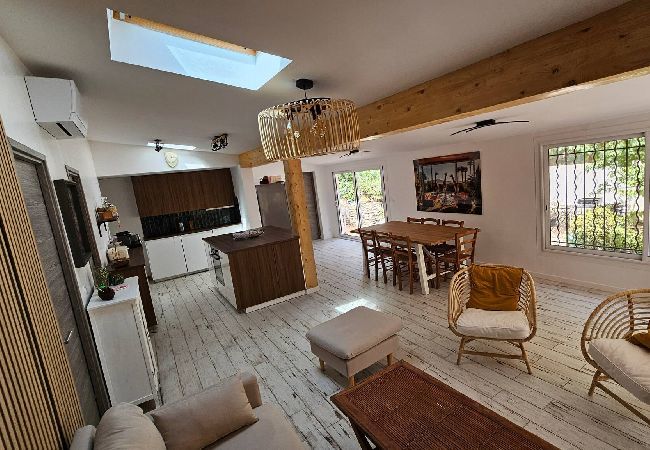 Maison à Hyères - Villa familiale climatisée, plage à pied 