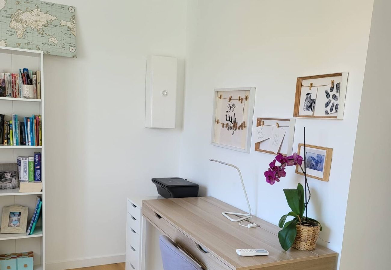 Villa à Hyères - Le diamant blanc de la presqu'île de Giens piscine 