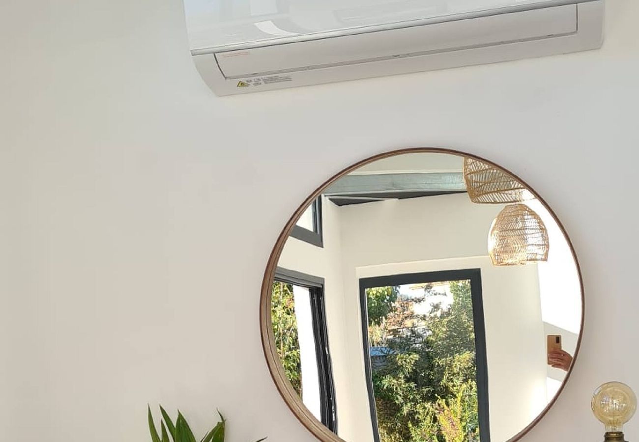 Villa à Hyères - Le diamant blanc de la presqu'île de Giens piscine 