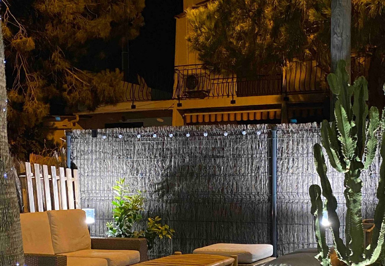 Appartement à Hyères - Le Cigalet Plage La Capte Jardin Presqu'île Giens 