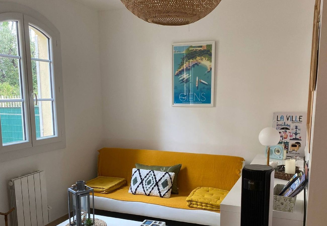 Appartement à Hyères - Évasion et plage au port sur Presqu’île de Giens 