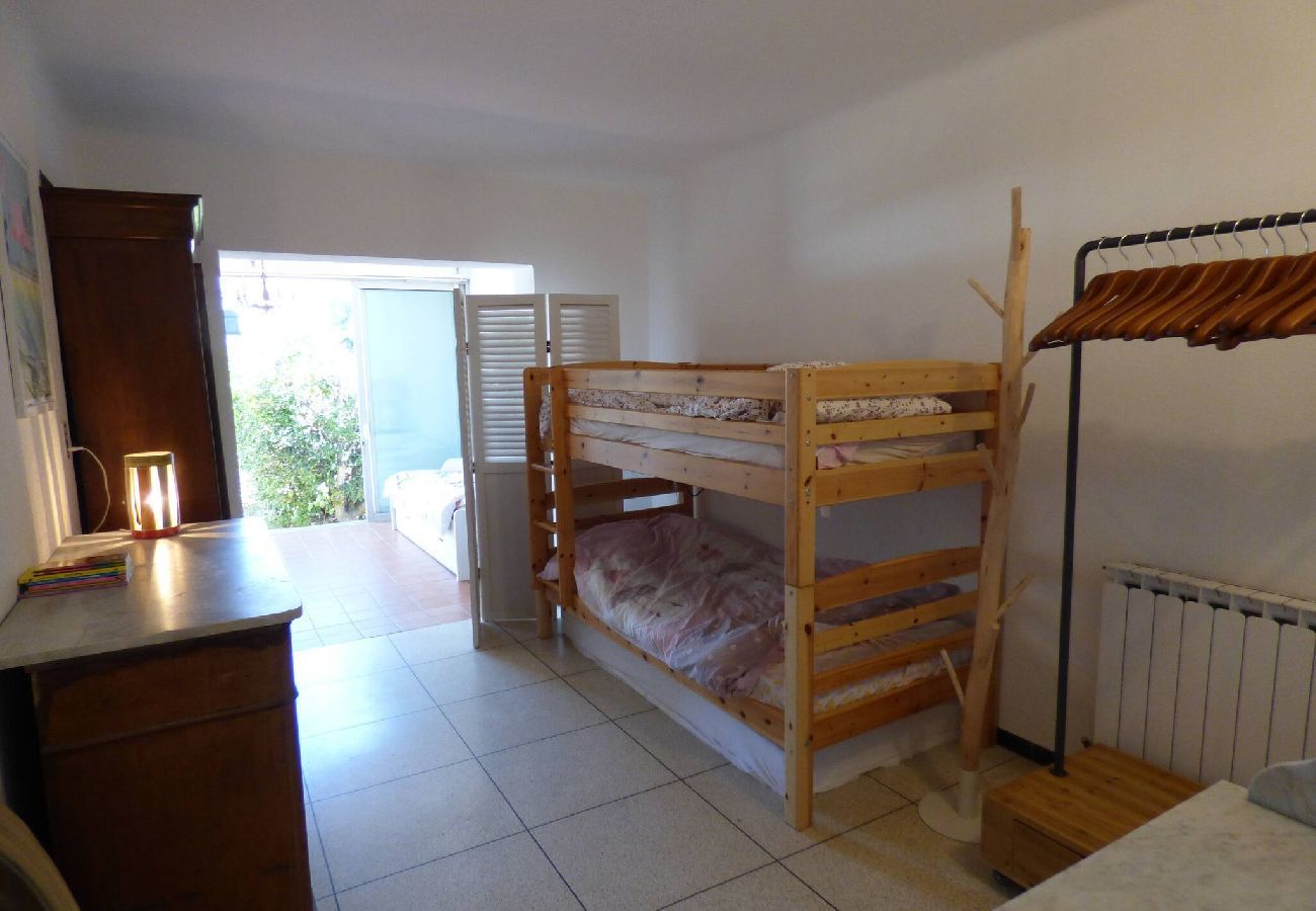 Maison à Hyères - Villa Hamac climatisée à 80m de la mer Beach House 