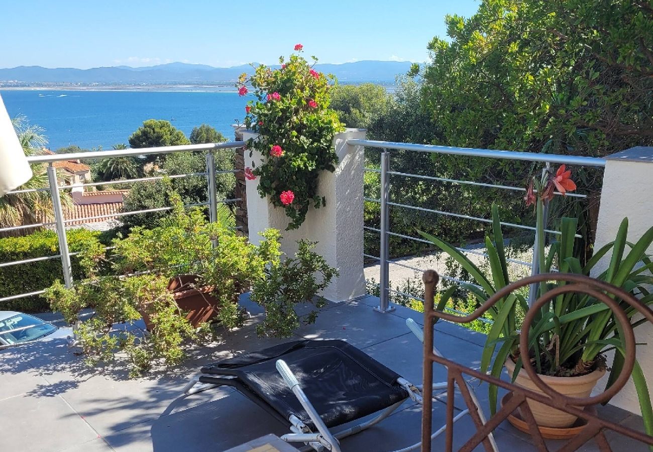 Maison à Hyères - Villa climatisée Presqu'île de Giens 300m mer 