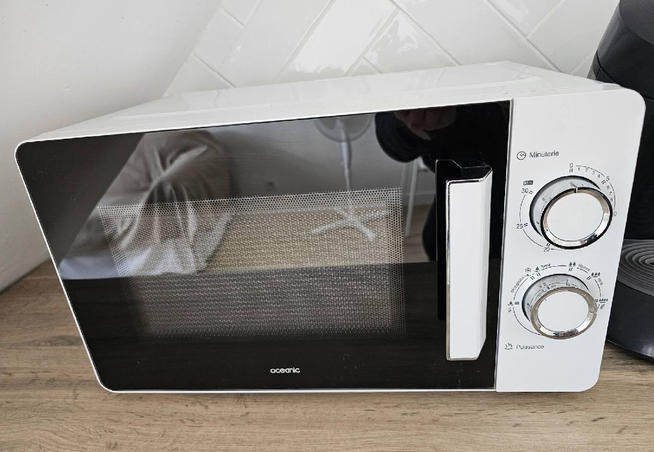 Appartement à Hyères - Soleil - Terrasse -Plage 50m - Hyères Vieux Salins