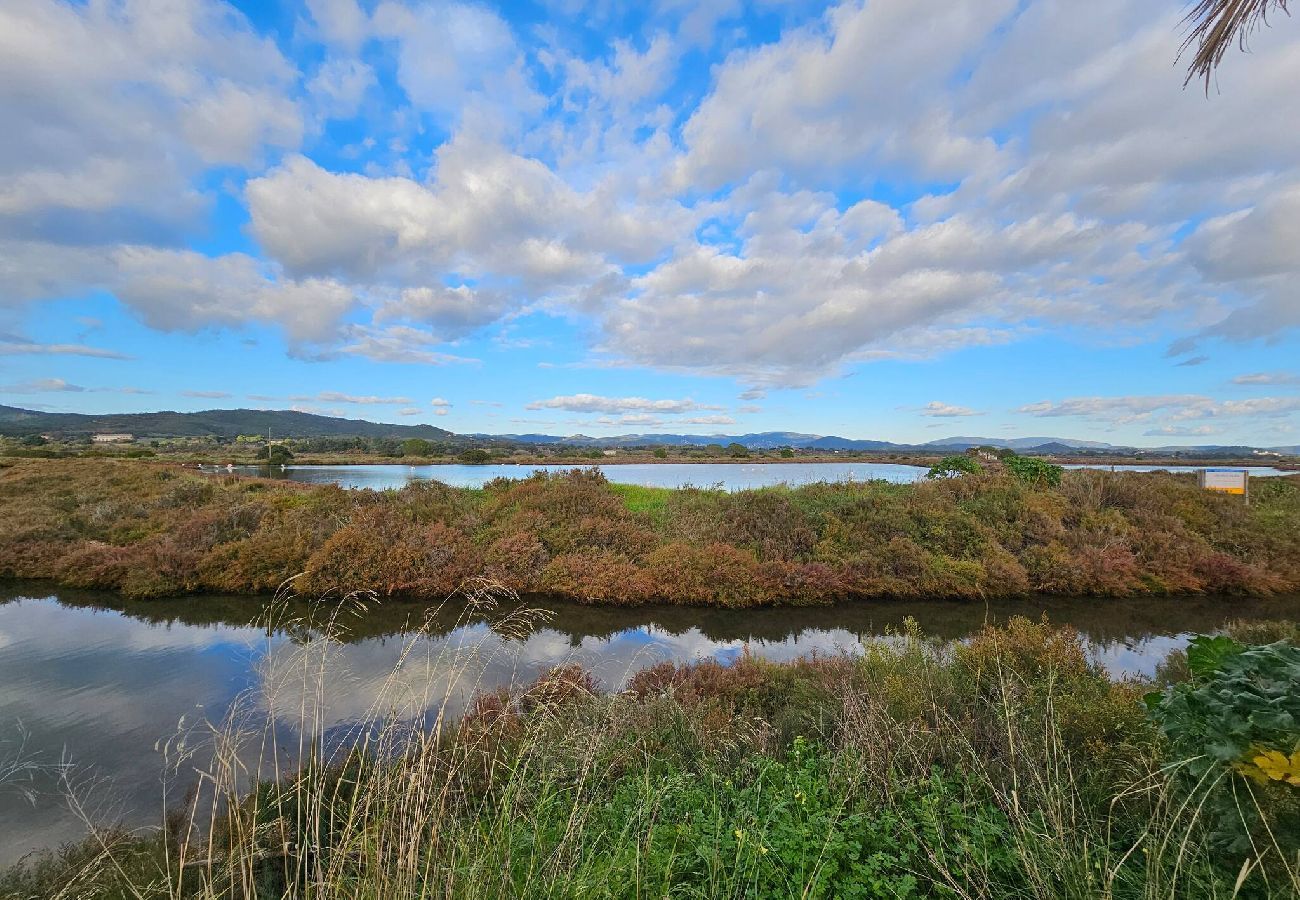 Appartement à Hyères - Soleil - Terrasse -Plage 50m - Hyères Vieux Salins