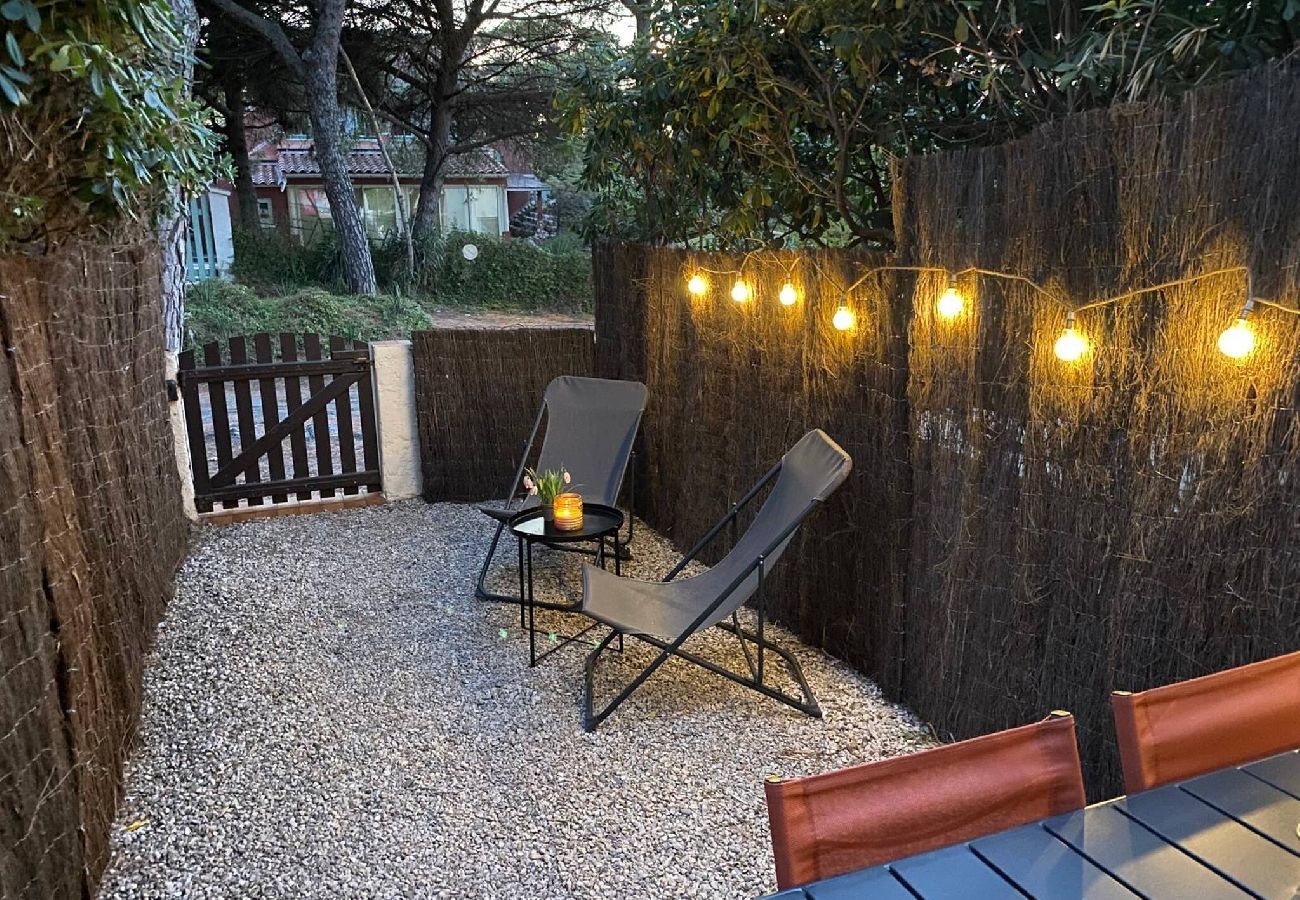 Studio à Hyères - Cosy studio à 100m mer – Jardinet & Clim