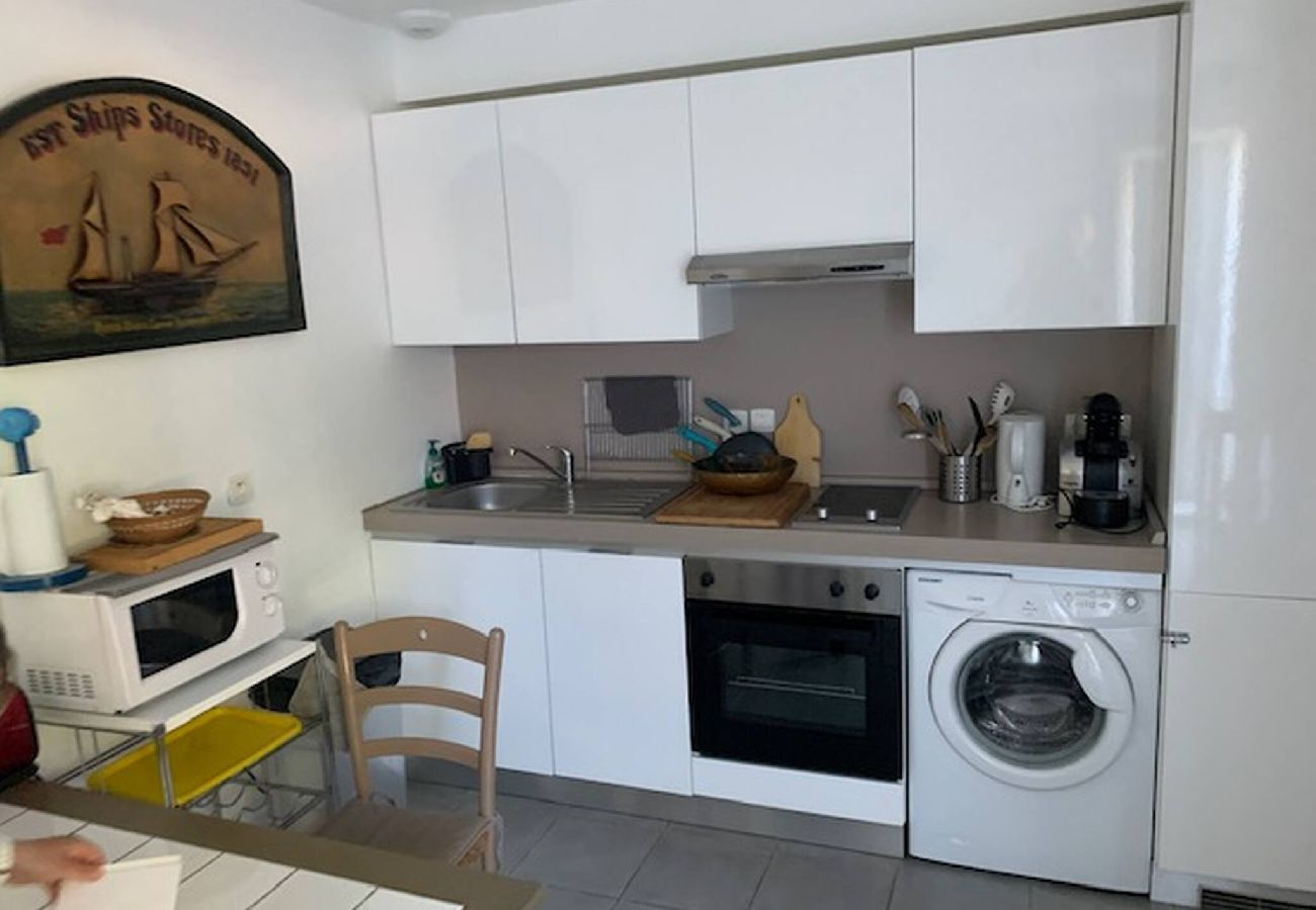 Appartement à Hyères - Madrague Vacances – Clim & Terrasse