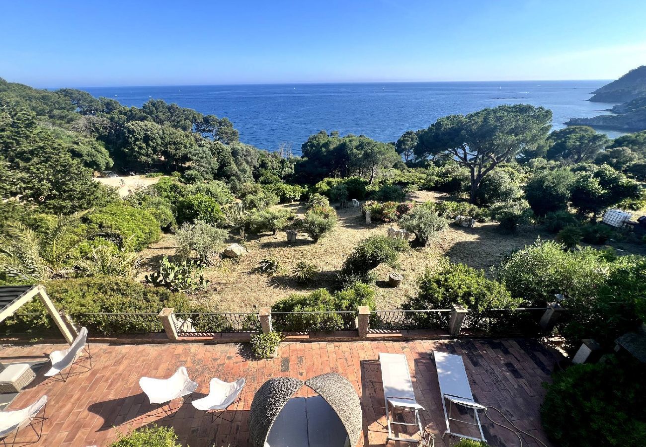 Maison à Hyères - Paradis rénové bord de mer, Presqu'île de Giens Clim