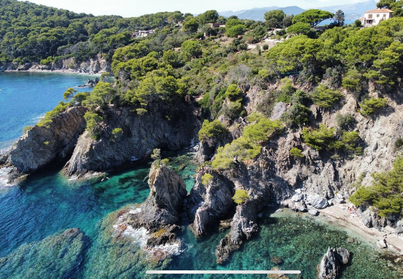 Maison à Hyères - Paradis rénové bord de mer, Presqu'île de Giens Clim