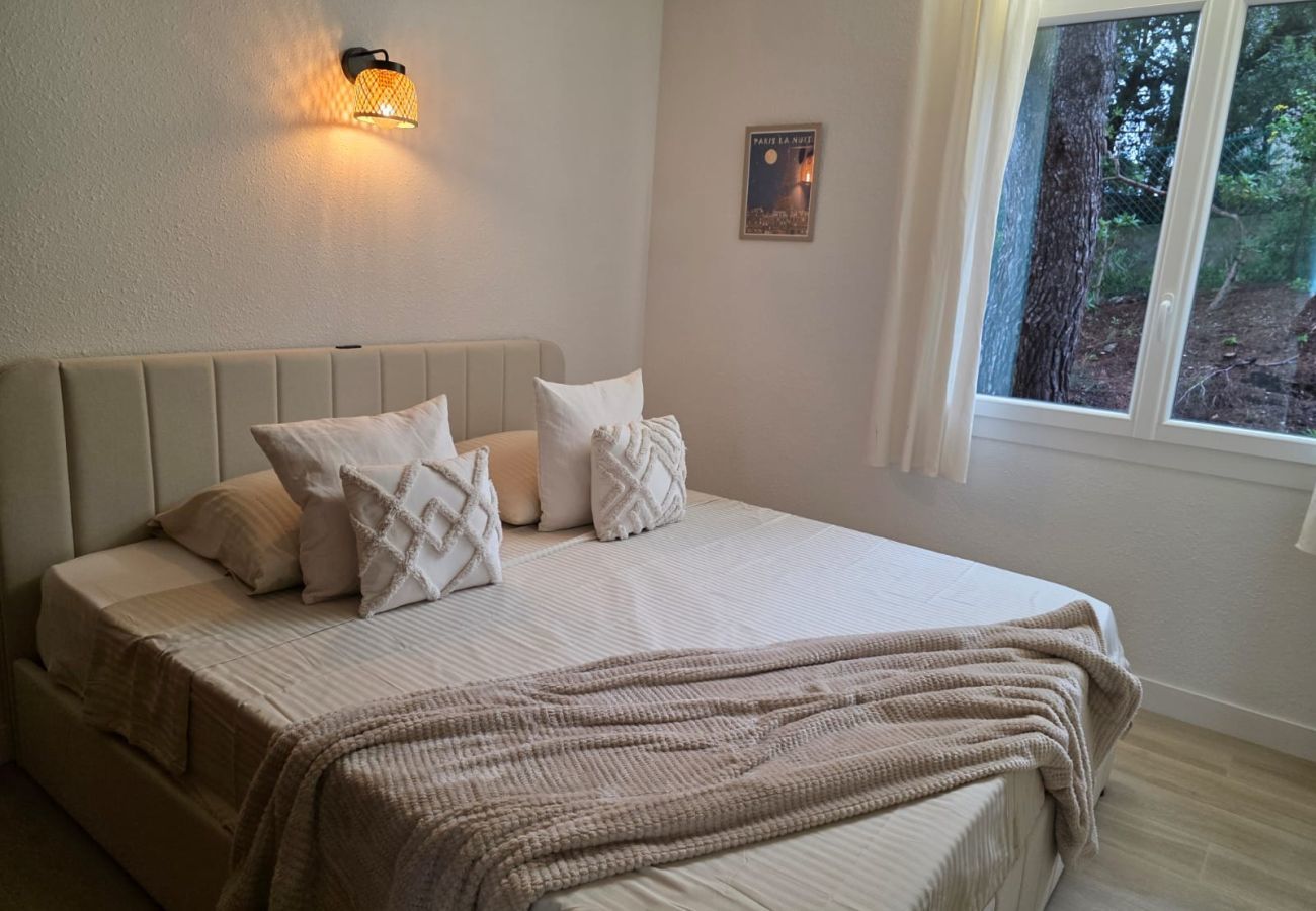 Maison à Hyères - Paradis rénové bord de mer, Presqu'île de Giens Clim