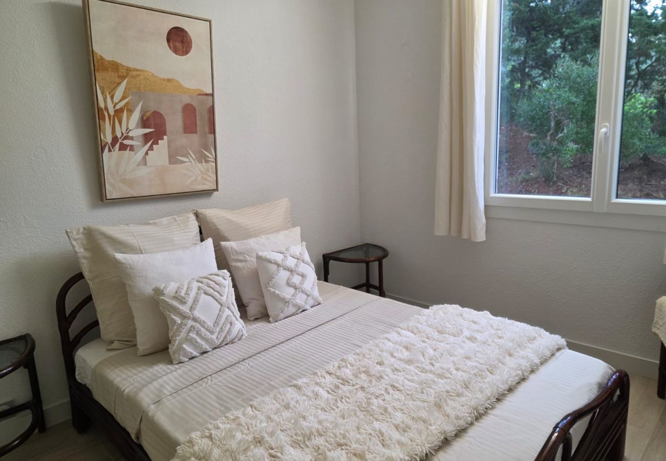 Maison à Hyères - Paradis rénové bord de mer, Presqu'île de Giens Clim