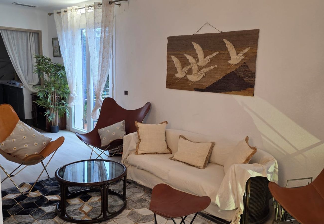 Maison à Hyères - Paradis rénové bord de mer, Presqu'île de Giens Clim