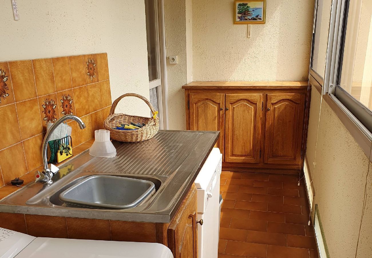 Appartement à Hyères - Spacieux T3 lumineux – Clim, Parking, Proche gare