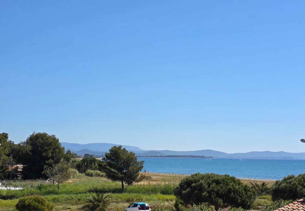 Appartement à Hyères - Horizon Porquerolles / Plage / Climatisation 