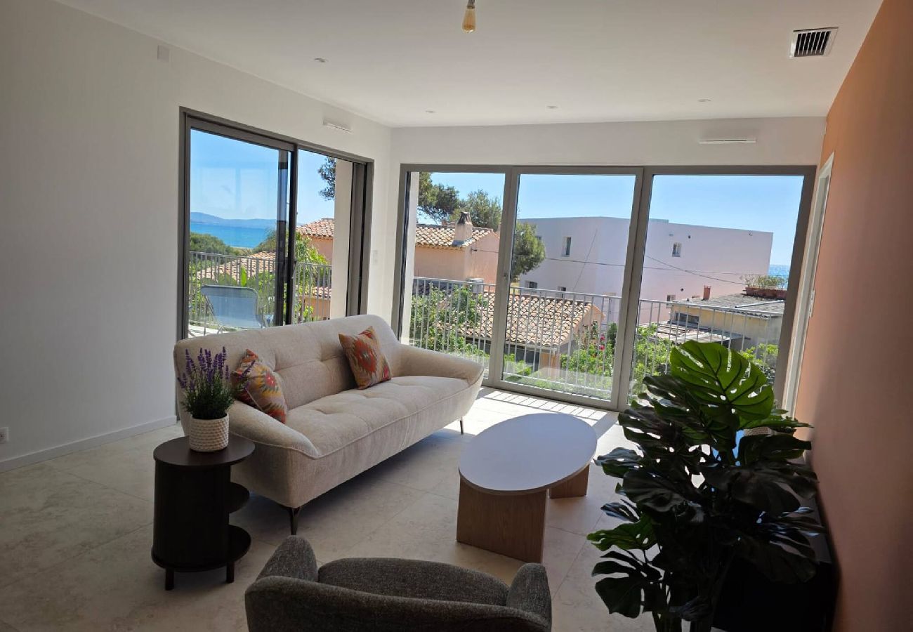 Appartement à Hyères - Horizon Porquerolles / Plage / Climatisation 