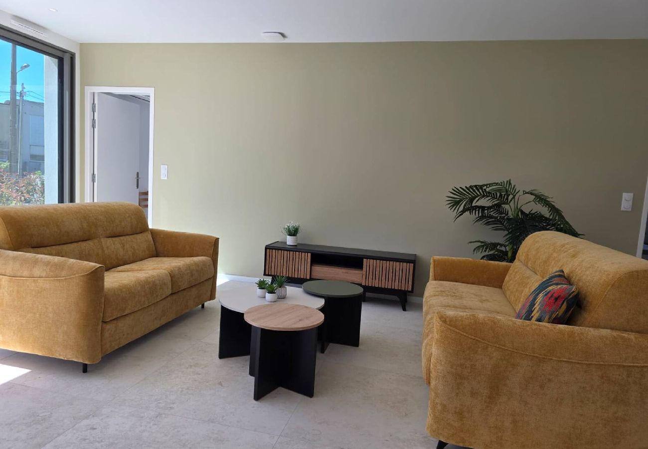 Appartement à Hyères - Sous Le Palmier - Plage - Climatisation - Jardin 
